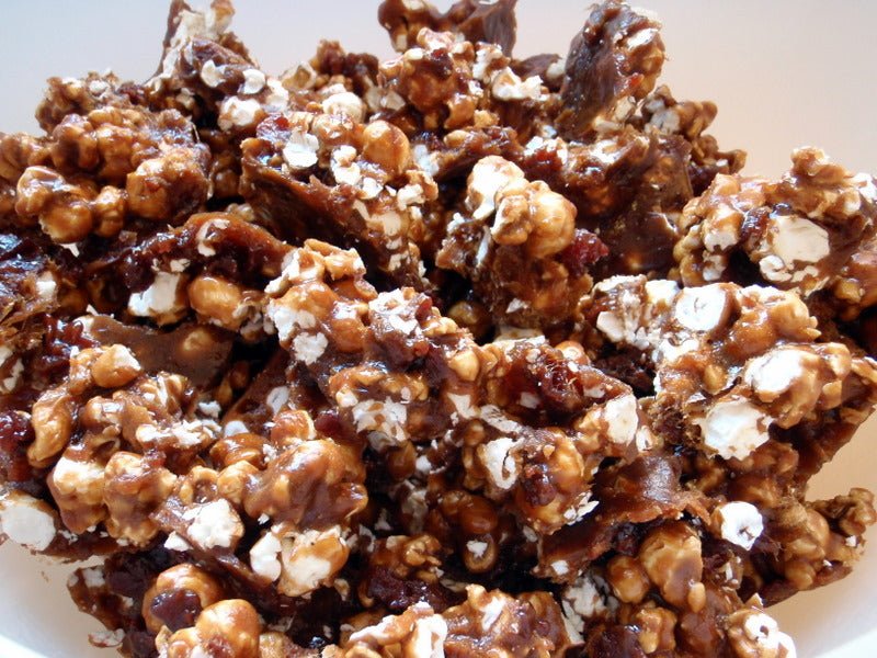 Chocolate Popcorn Recipe - theskinnyfoodco