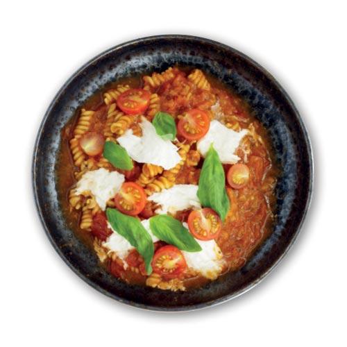 BULK KÚPIŤ 20 x Talianske paradajkové jedlo Fusilli Fakeaway ® 195 na kalórie (UŠETRTE AŽ 50% ZĽAVU) - theskinnyfoodco